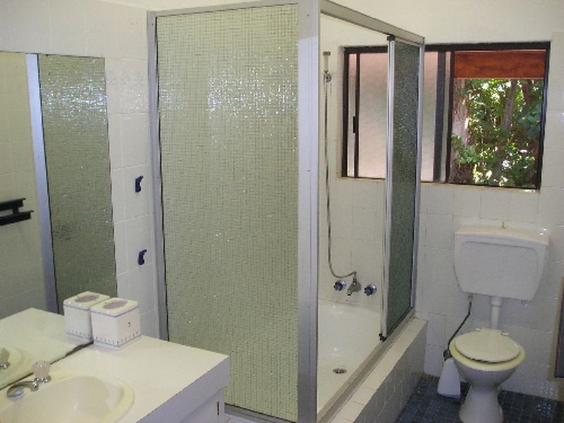 18 Sorrento Crescent, Port Douglas QLD 4877