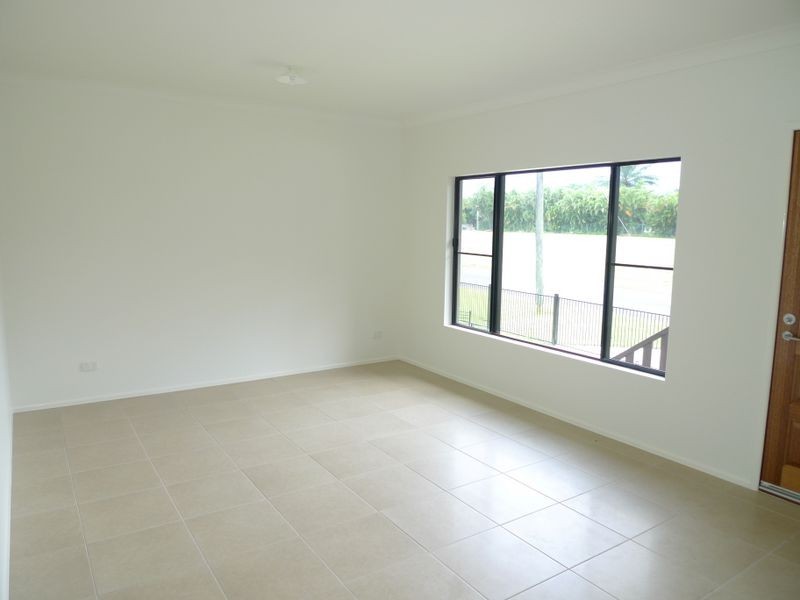 41 Mossman Street, Mossman QLD 4873