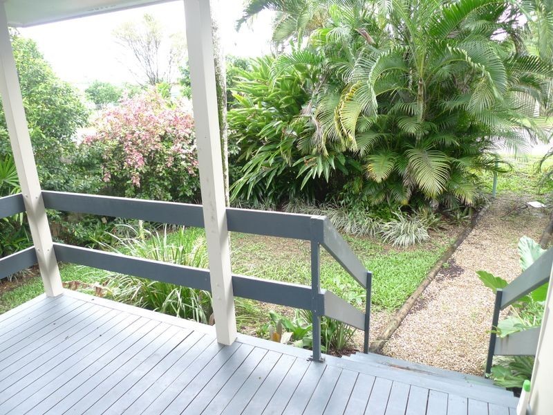 15 Wattle Street, Mossman QLD 4873