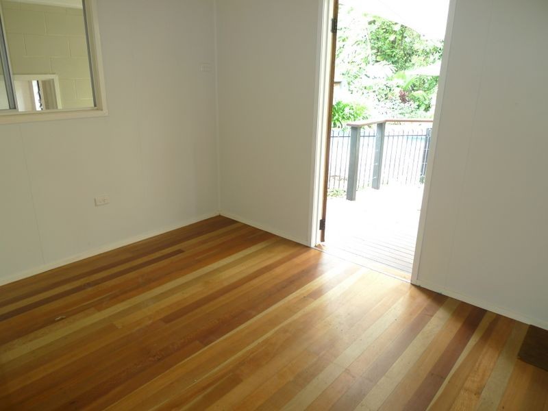 15 Wattle Street, Mossman QLD 4873