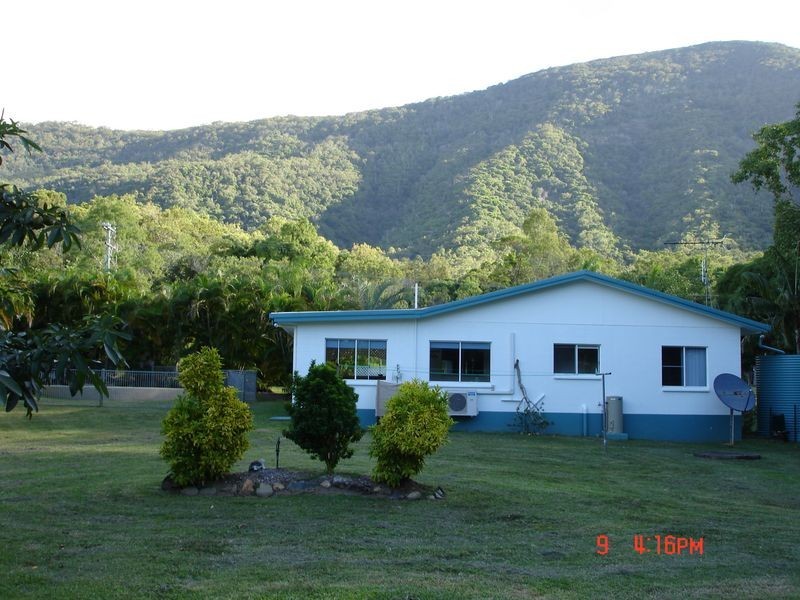 Lot 2 (41) Reynolds Road, Oak Beach QLD 4877