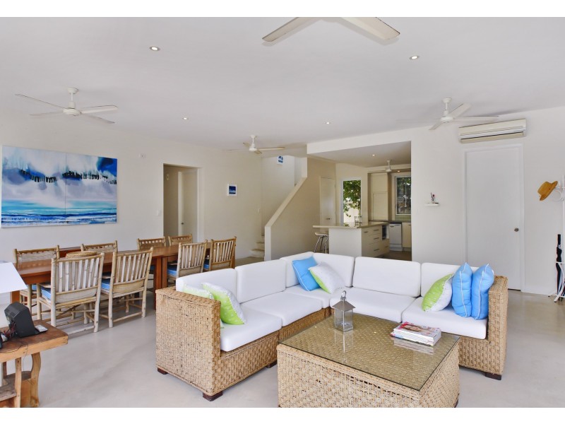 11a Sorrento Crescent, Port Douglas QLD 4877