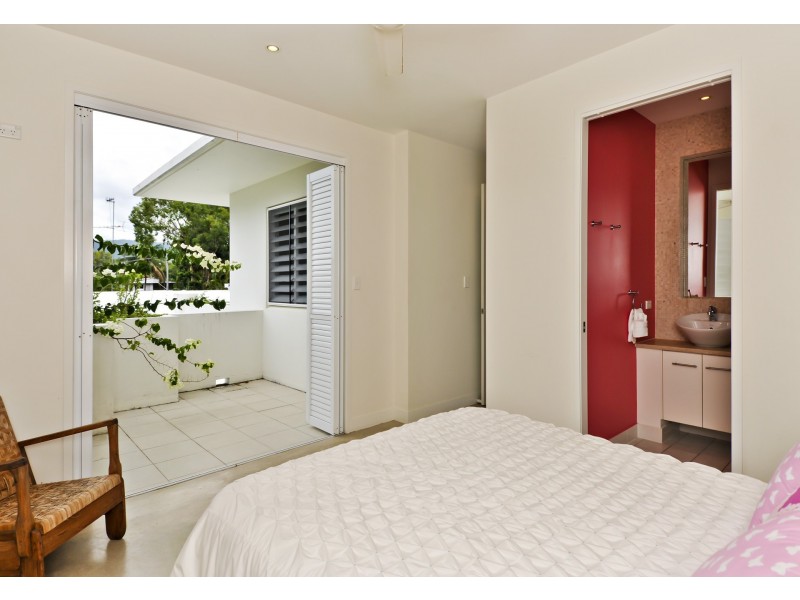 11a Sorrento Crescent, Port Douglas QLD 4877