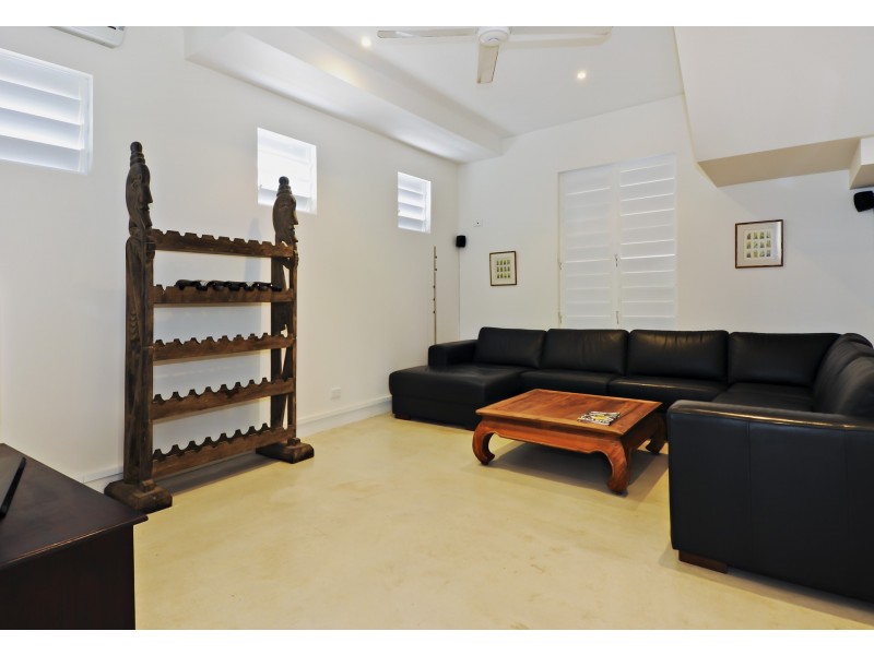 11a Sorrento Crescent, Port Douglas QLD 4877