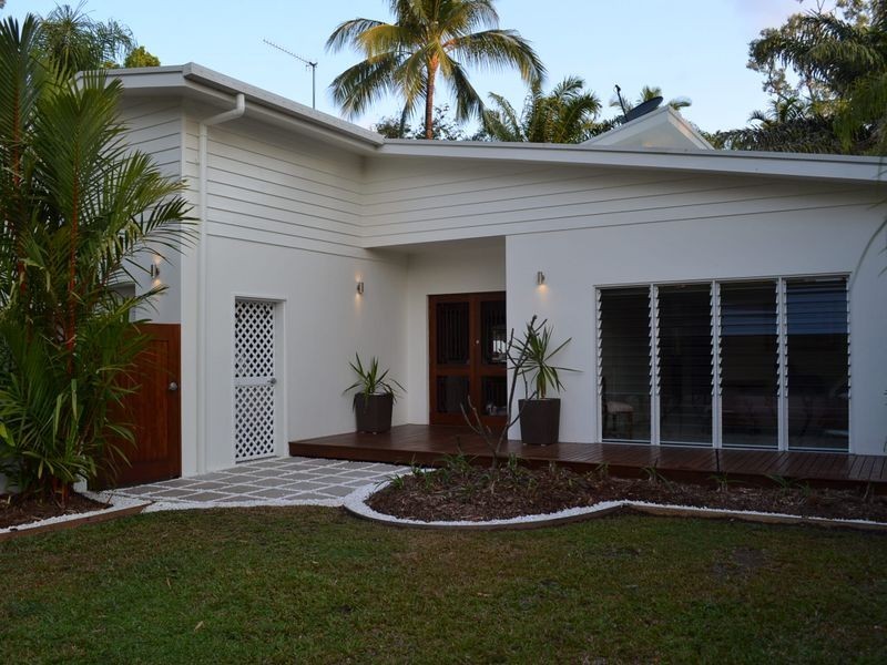 9 Langley Road, Port Douglas QLD 4877