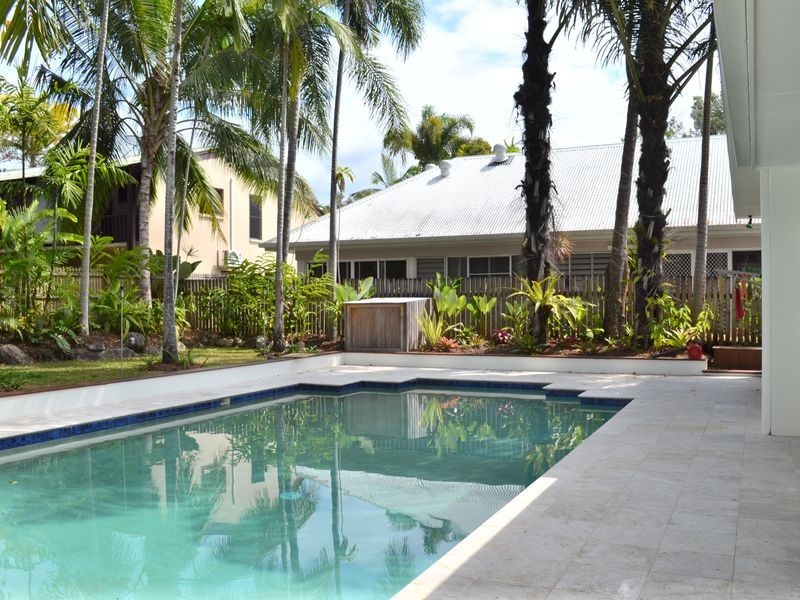 9 Langley Road, Port Douglas QLD 4877