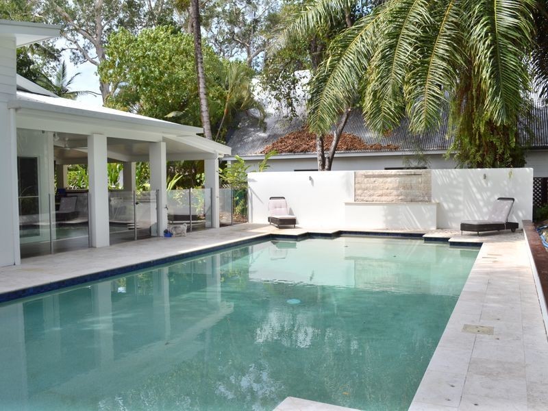 9 Langley Road, Port Douglas QLD 4877