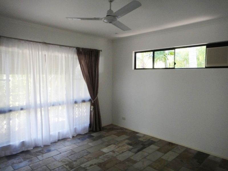 21 Shalom Close, Cooya Beach QLD 4873