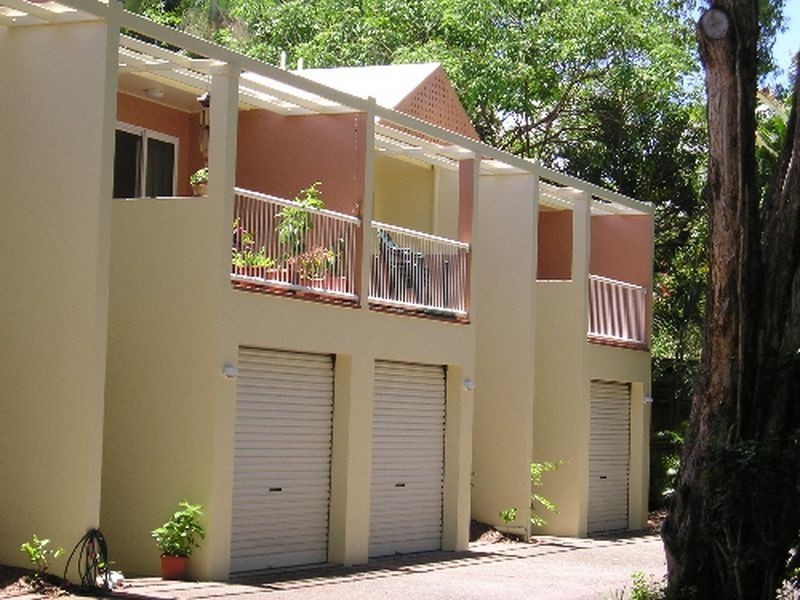 2 Atoll Court/3-5 Atoll Close, Port Douglas QLD 4877