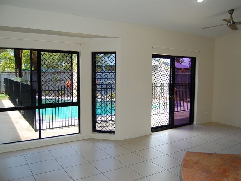 11 Corella Street, Port Douglas QLD 4877