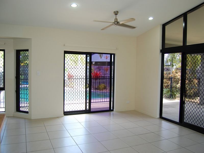 11 Corella Street, Port Douglas QLD 4877