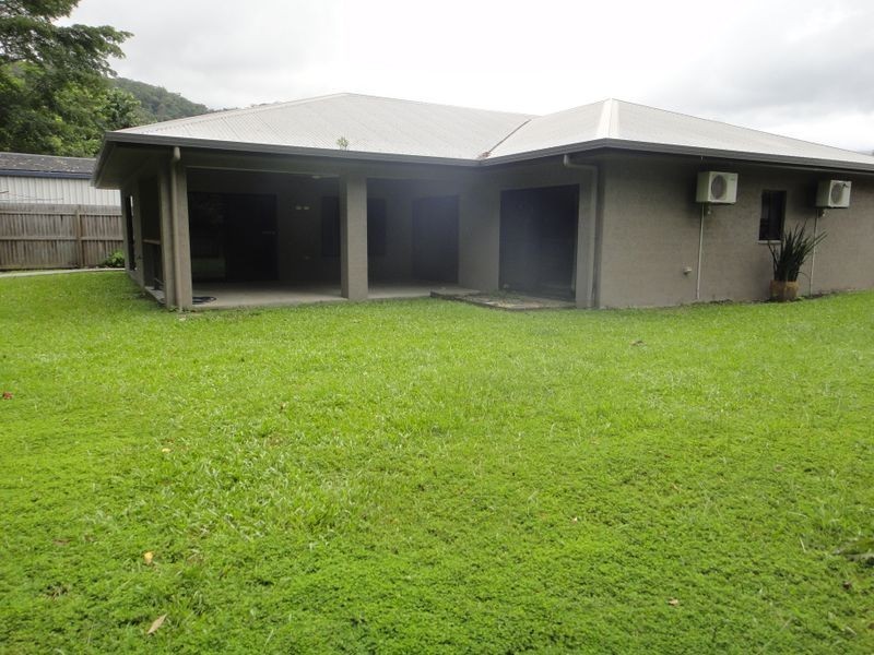 24 White Oak Avenue, Mossman QLD 4873