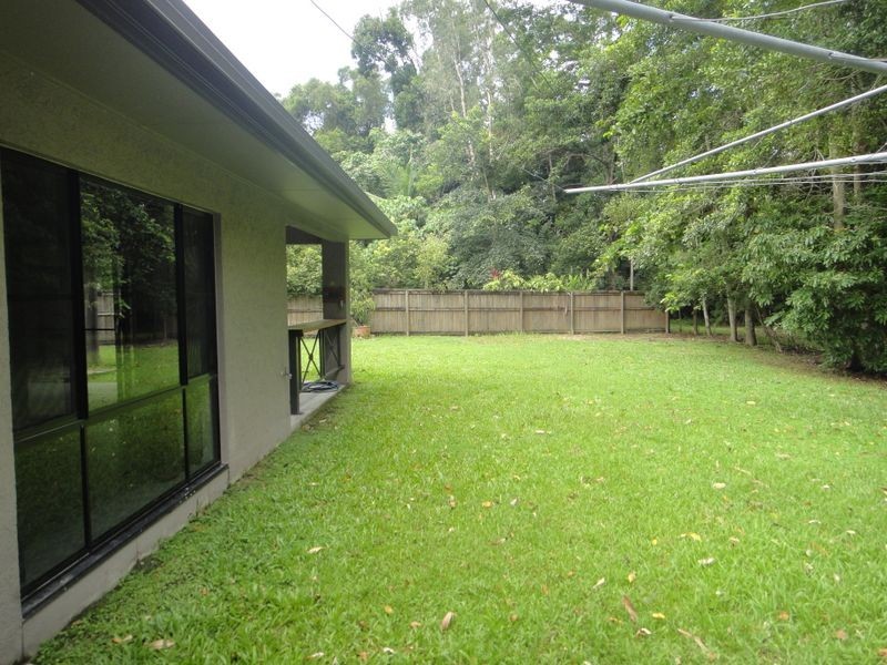 24 White Oak Avenue, Mossman QLD 4873