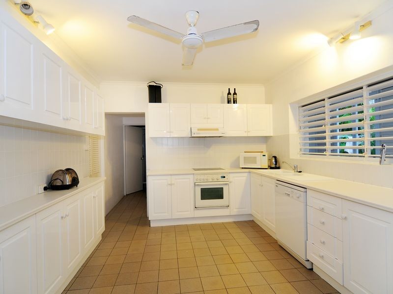 4 Solander Boulevard, Port Douglas QLD 4877