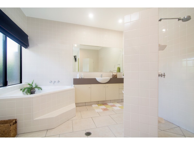 3 Sunbird Close, Port Douglas QLD 4877