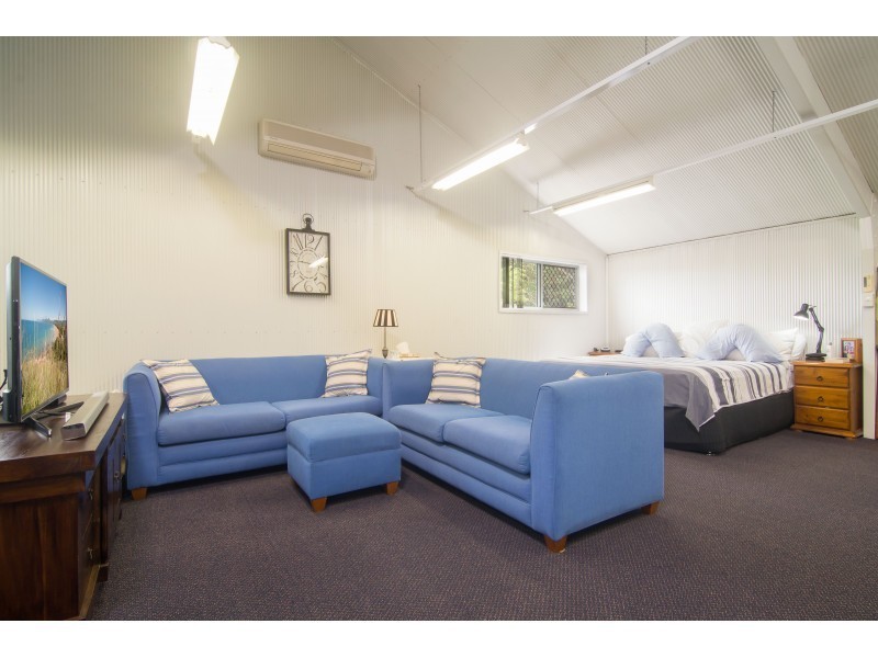 22 Theresa Drive, Mossman QLD 4873