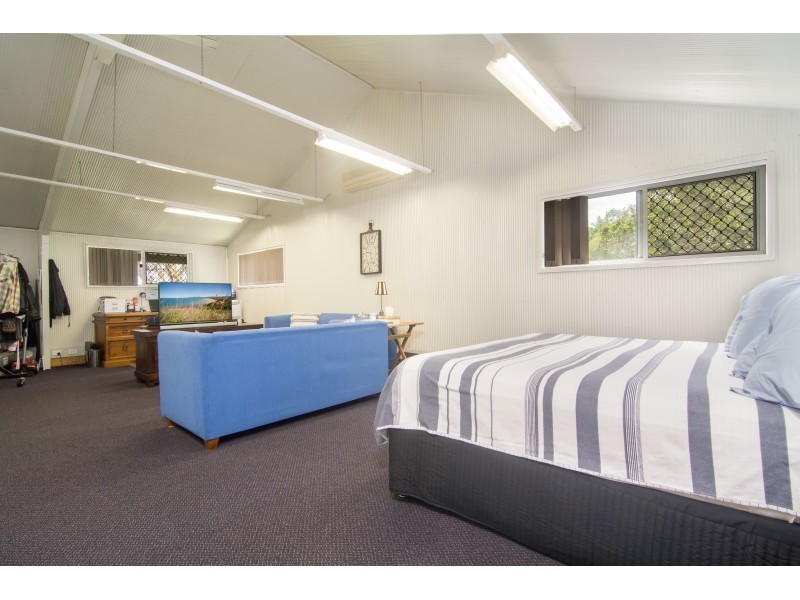 22 Theresa Drive, Mossman QLD 4873