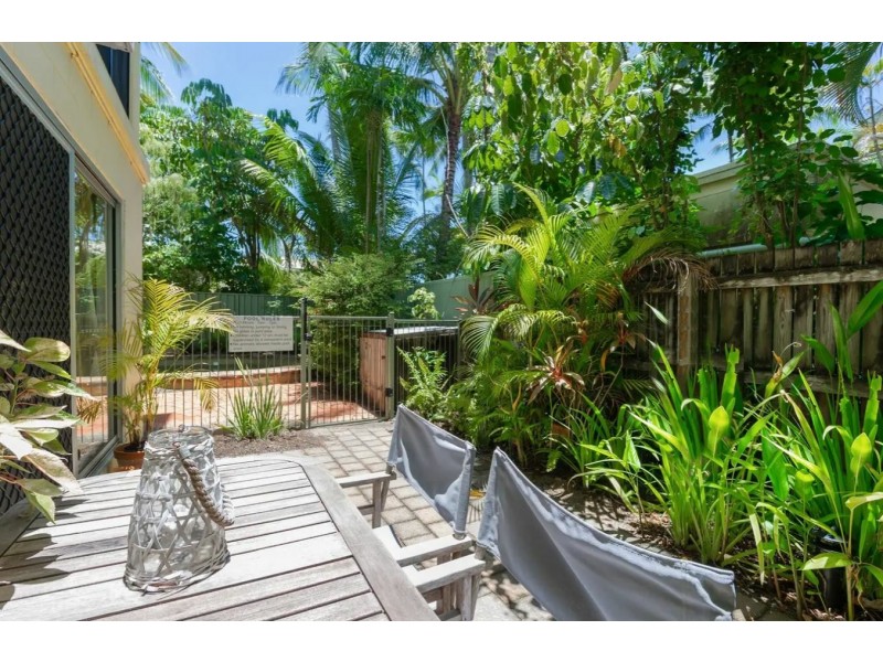 1 Castaways/32 Mowbray Street, Port Douglas QLD 4877