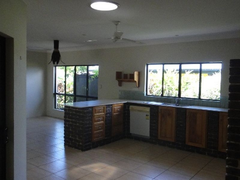 13 Shalom Close, Cooya Beach QLD 4873