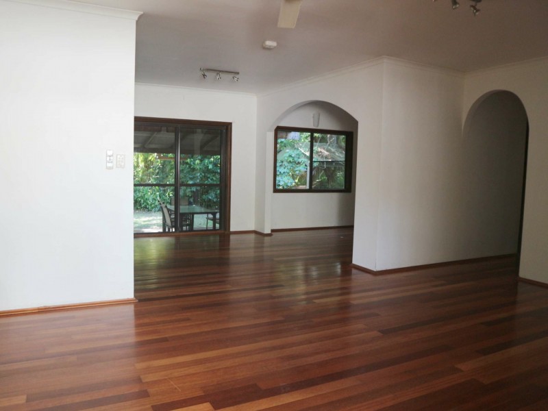 7 Ti Tree Street, Port Douglas QLD 4877