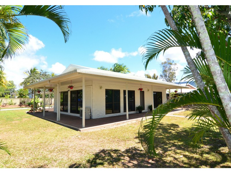 2 Hope Street, Port Douglas QLD 4877