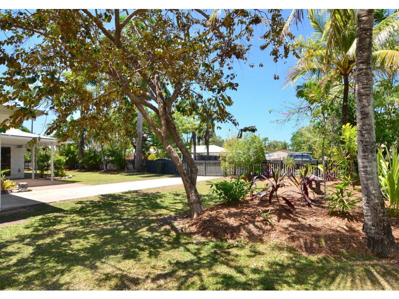 2 Hope Street, Port Douglas QLD 4877