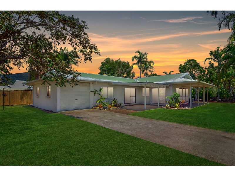 2 Hope Street, Port Douglas QLD 4877