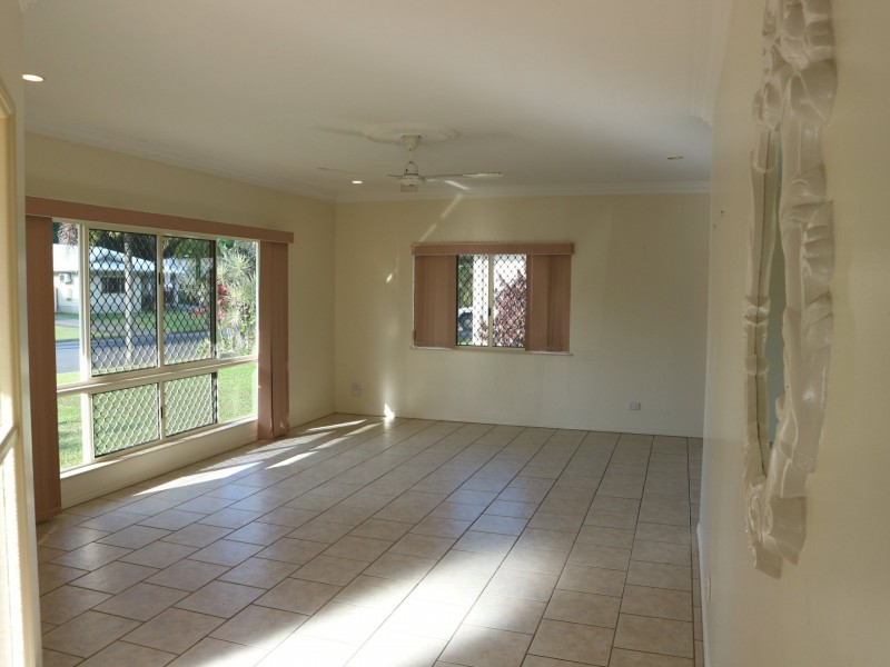 5 Harper Street, Mossman QLD 4873