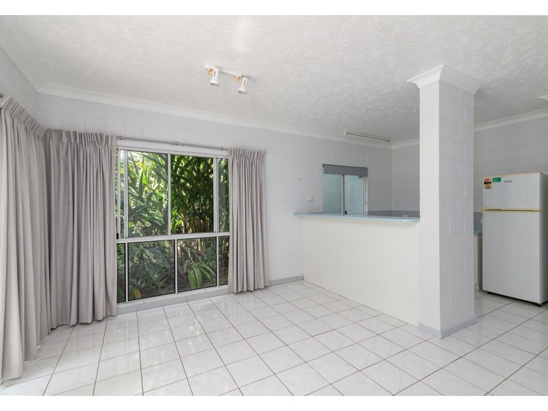2 Brolga/6-8 St Crispins Avenue, Port Douglas QLD 4877