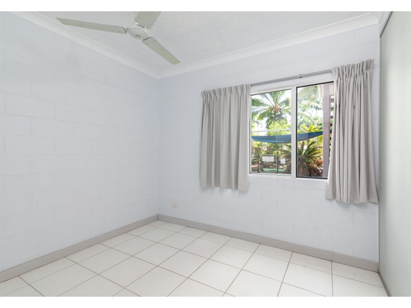 2 Brolga/6-8 St Crispins Avenue, Port Douglas QLD 4877