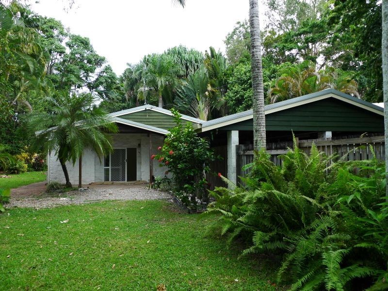 18 Triton Crescent, Port Douglas QLD 4877