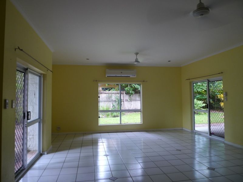 18 Triton Crescent, Port Douglas QLD 4877
