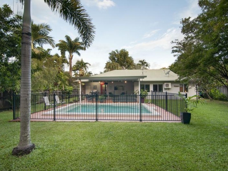 3 Undine Street, Port Douglas QLD 4877