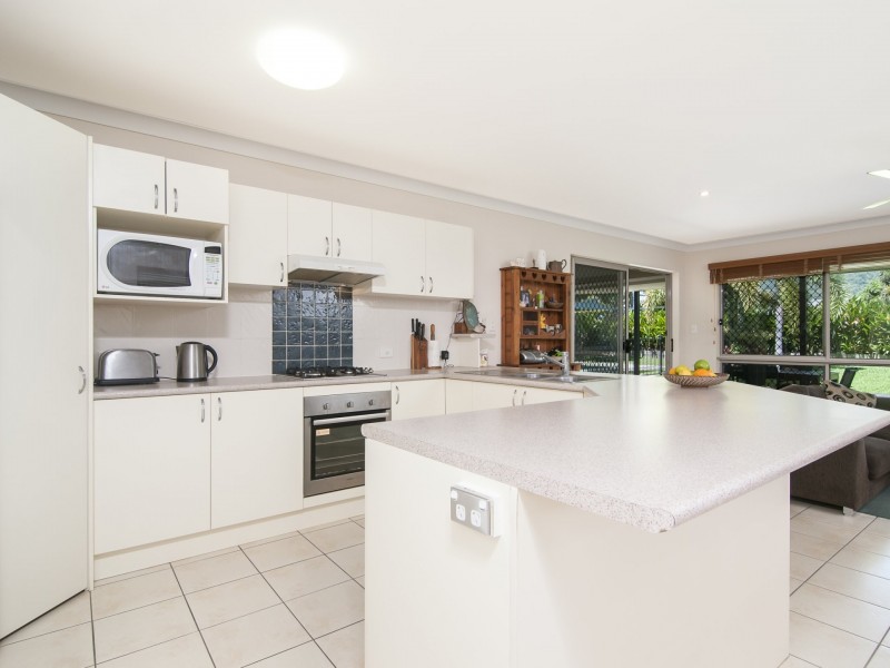 6 Oriole Street, Port Douglas QLD 4877