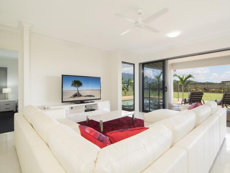 28 Julaji Close, Cooya Beach QLD 4873