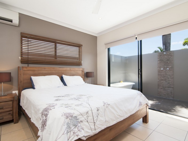 8 Sanderling Close, Port Douglas QLD 4877