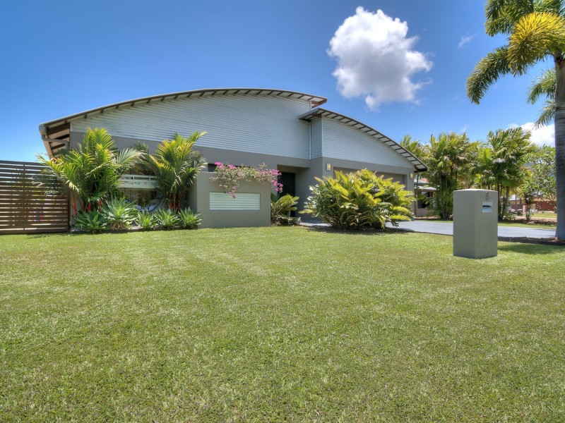 8 Sanderling Close, Port Douglas QLD 4877