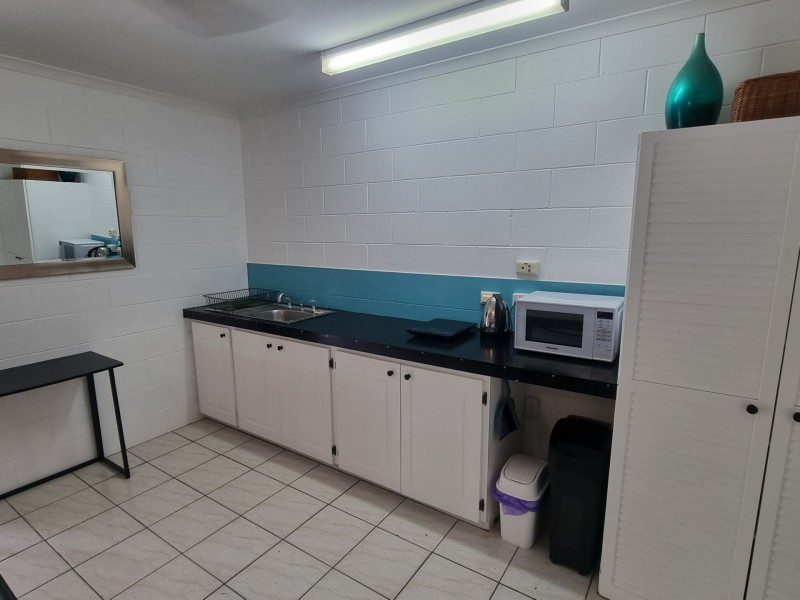 7 Triton Lodge/4 Triton Crescent, Port Douglas QLD 4877