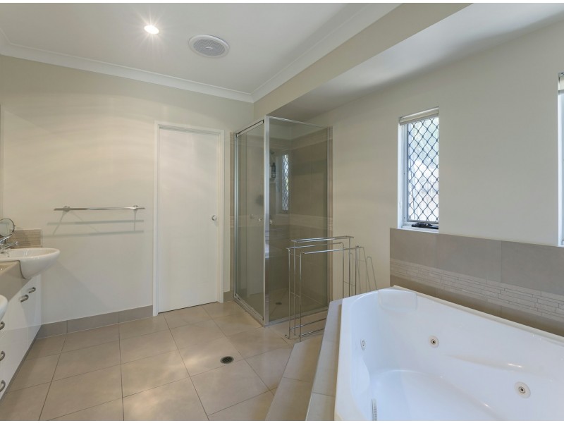 27 Ulysses Avenue, Port Douglas QLD 4877