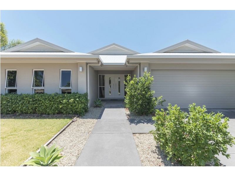 27 Ulysses Avenue, Port Douglas QLD 4877