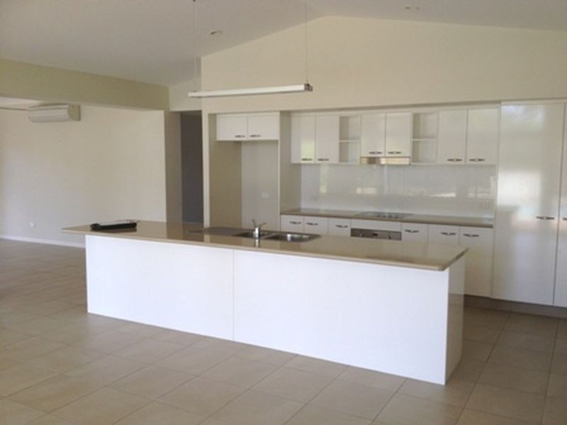 27 Ulysses Avenue, Port Douglas QLD 4877