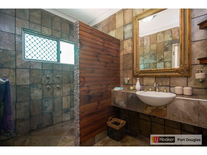 3 Shalom Close, Cooya Beach QLD 4873