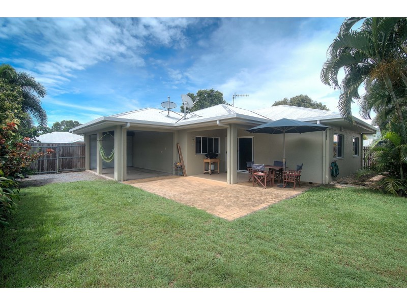 27 Allamanda Street, Cooya Beach QLD 4873