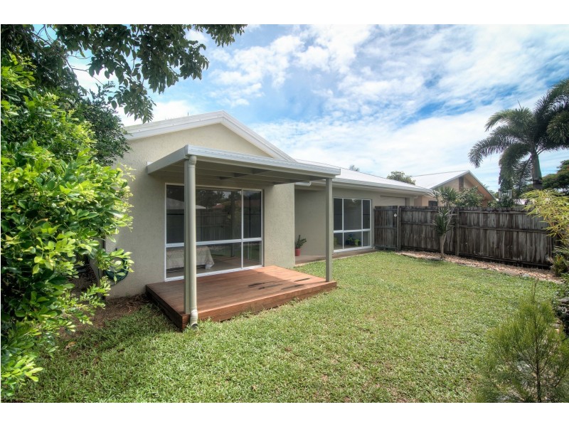 27 Allamanda Street, Cooya Beach QLD 4873