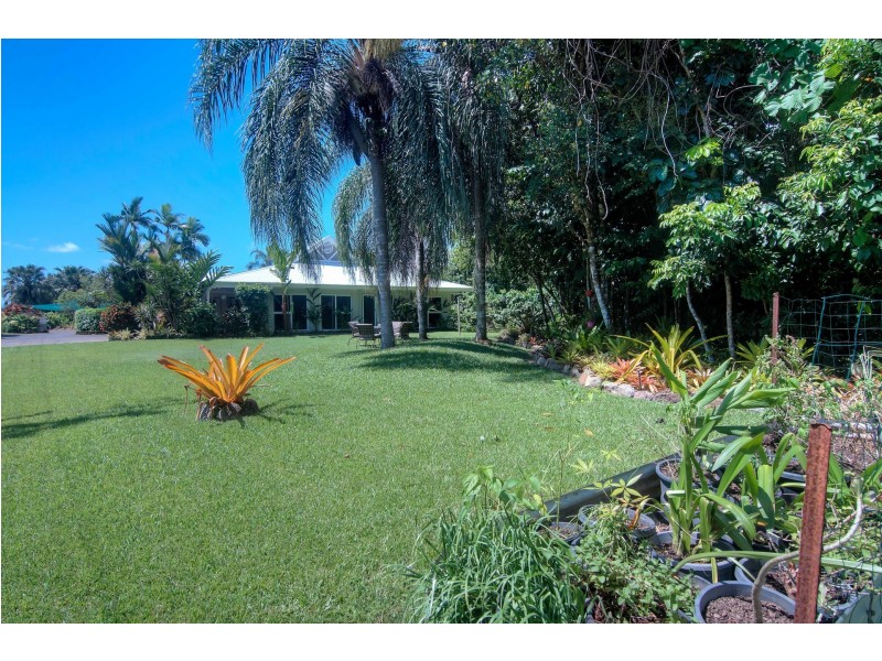 10 Riverside Village/133 Miallo Road, Miallo QLD 4873