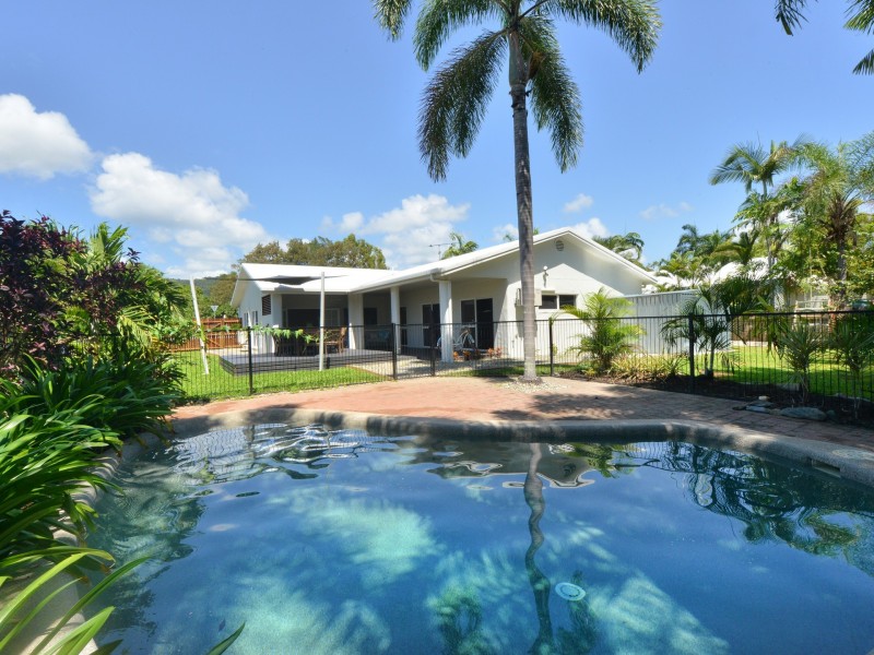 7 Endeavour Street, Port Douglas QLD 4877
