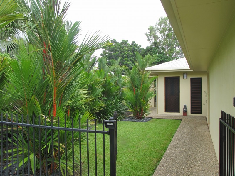 1/9 Triton Crescent, Port Douglas QLD 4877