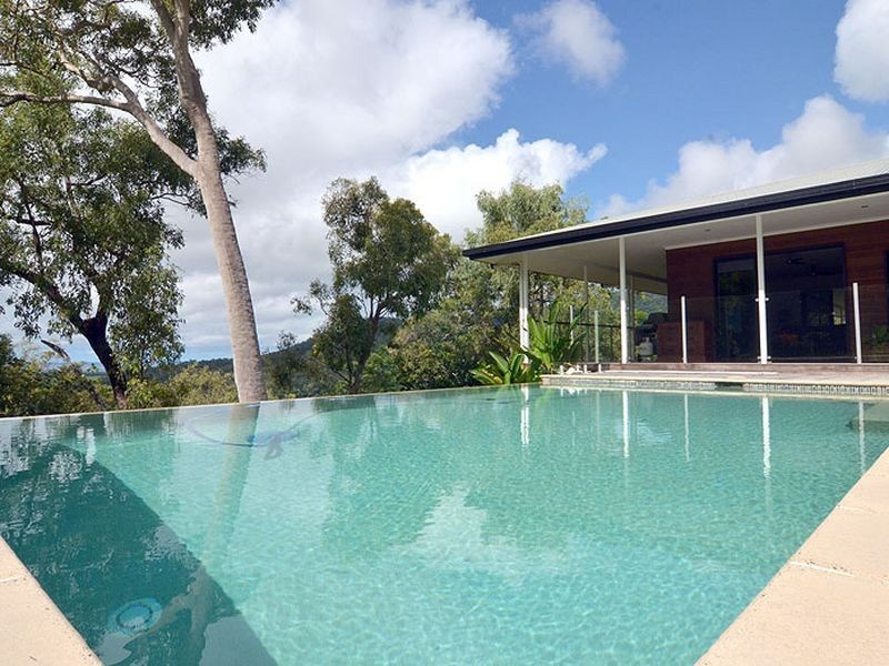 300 Mowbray River Road, Mowbray QLD 4877