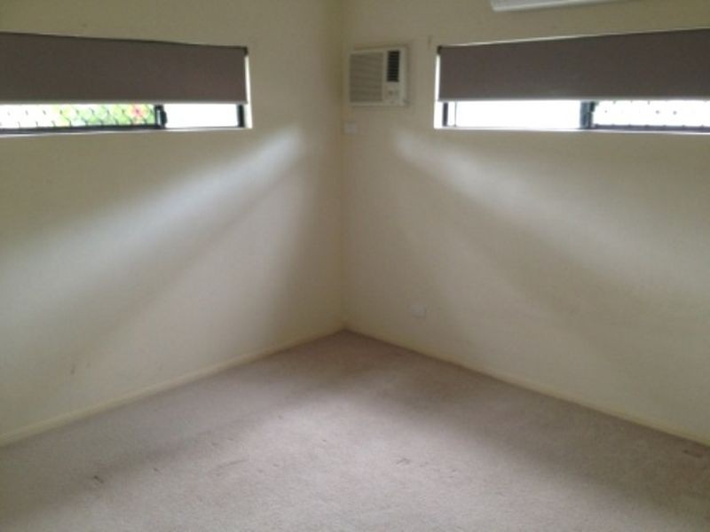 1 Villa on St Crispins/1 Morning Close, Port Douglas QLD 4877