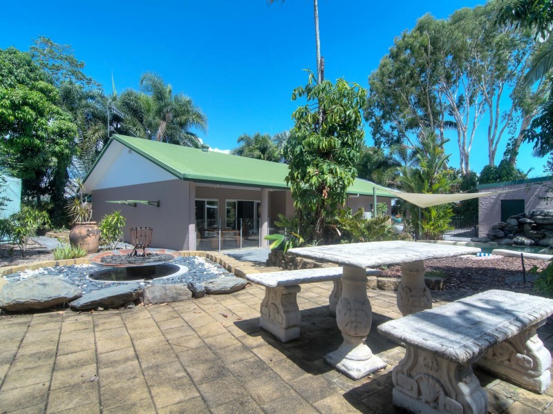 3 Shalom Close, Cooya Beach QLD 4873